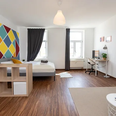 Fullhouse - Halle - S13 - 3 Bedrooms Apartament *