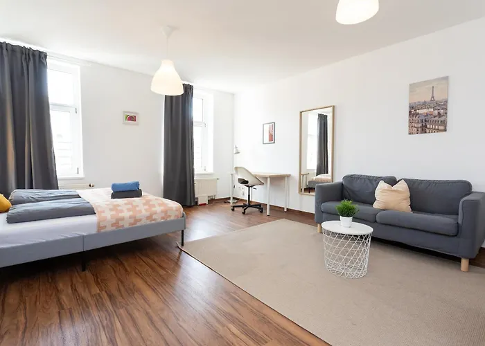 Appartamento Fullhouse - Halle - S13 - 3 Bedrooms *